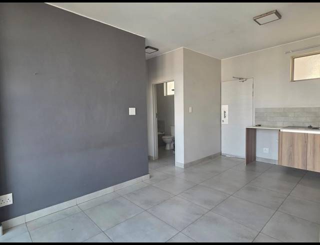1 BEDROOM PROPERTY TO RENT IN SHERE